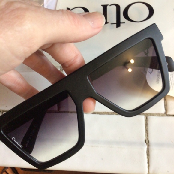 NEw! OTRA shield sunnies main image 4